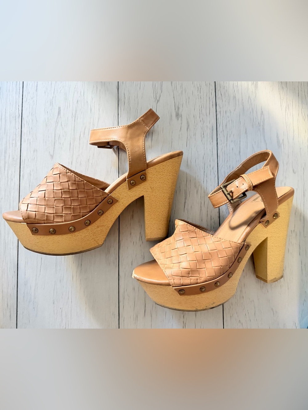 Report:  Tan Slingback Heels